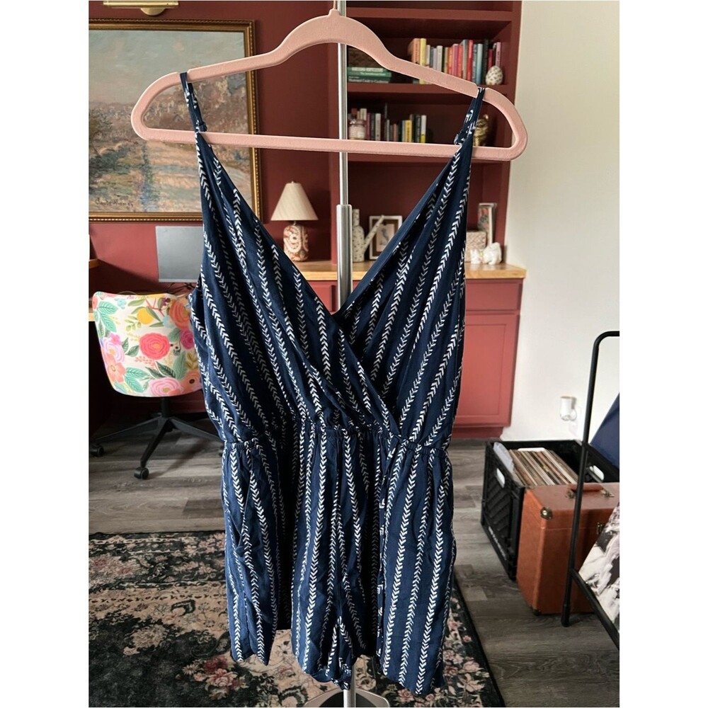 One Clothing Los Angeles V-Neck Romper